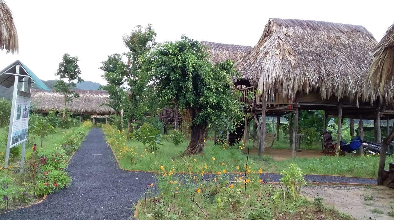 Sunny Field Eco Stilt House Villa กั๊ตเตียน ภายนอก รูปภาพ