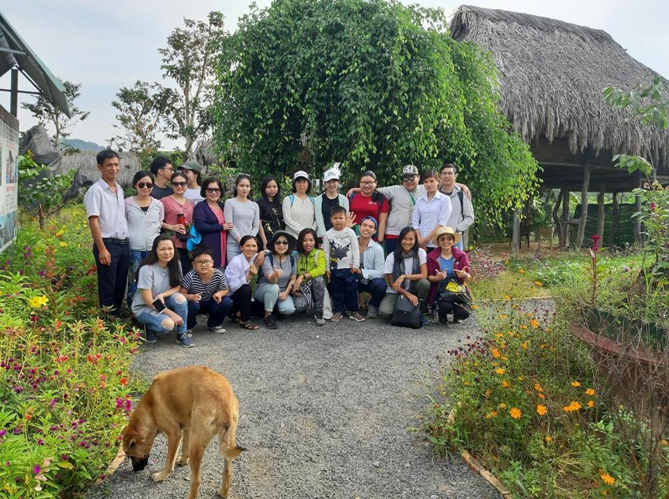Sunny Field Eco Stilt House Villa กั๊ตเตียน ภายนอก รูปภาพ