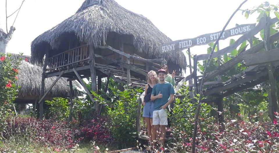 Sunny Field Eco Stilt House Villa กั๊ตเตียน ภายนอก รูปภาพ