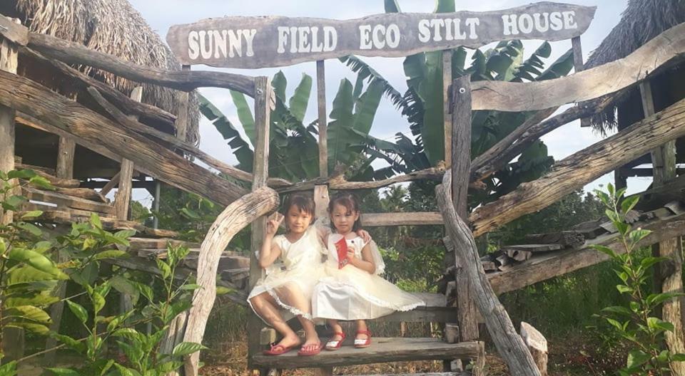 Sunny Field Eco Stilt House Villa กั๊ตเตียน ภายนอก รูปภาพ