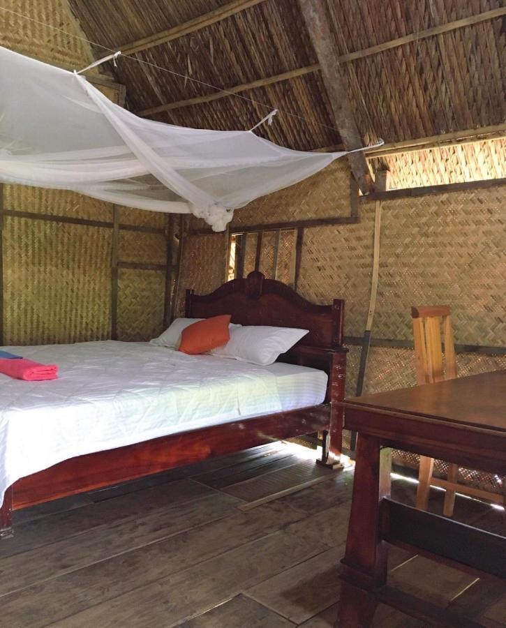 Sunny Field Eco Stilt House Villa กั๊ตเตียน ภายนอก รูปภาพ